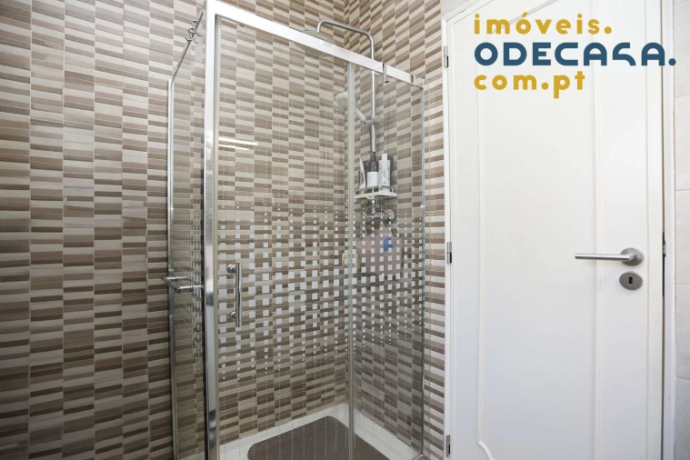 Apartamento T3 para Venda em Póvoa de Santo Adrião e Olival Basto Foto 20