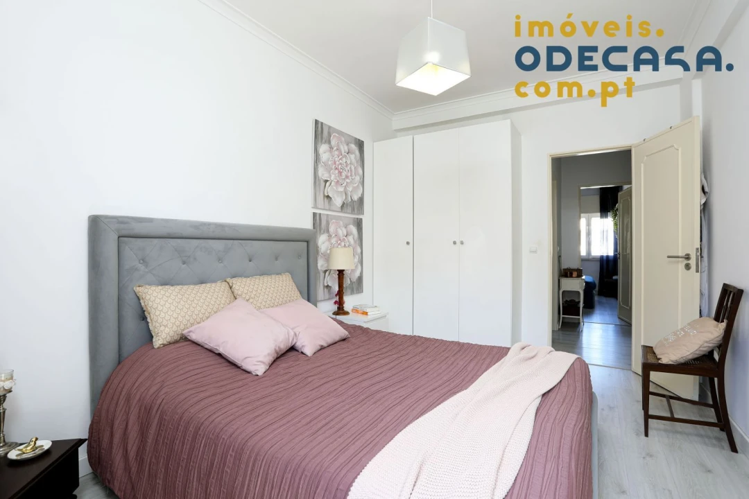 Apartamento T3 para Venda em Póvoa de Santo Adrião e Olival Basto Foto 15