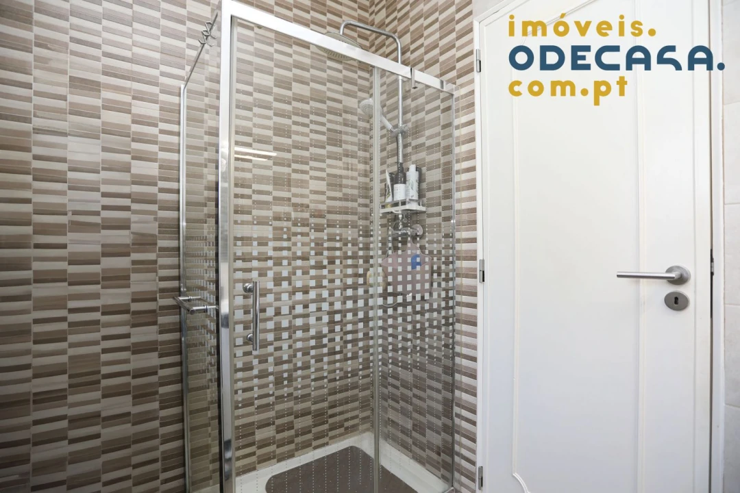 Apartamento T3 para Venda em Póvoa de Santo Adrião e Olival Basto Foto 20