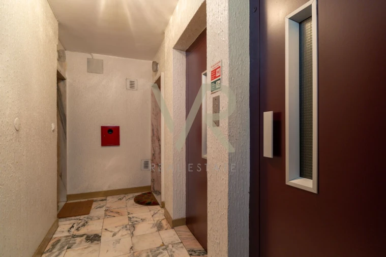 Apartamento T3 para Venda em Cacém e São Marcos Foto 25