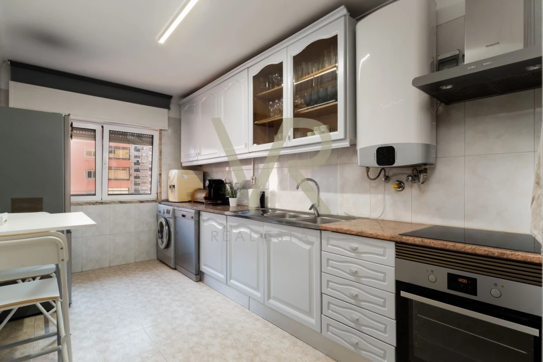 Apartamento T3 para Venda em Cacém e São Marcos Foto 3