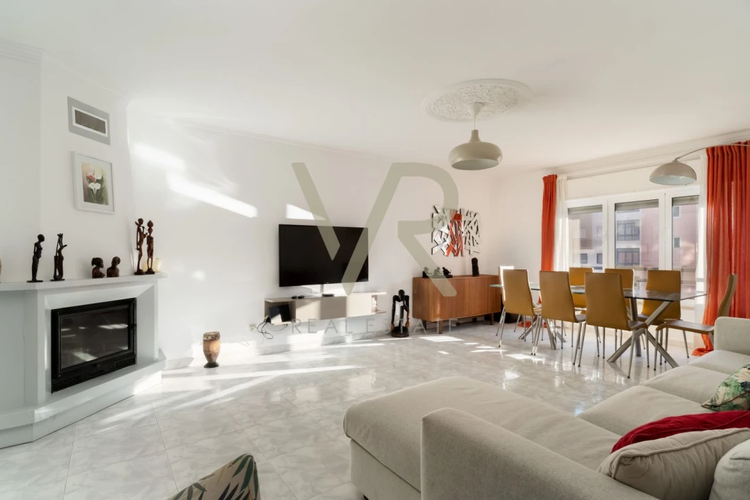 Apartamento T3 para Venda em Cacém e São Marcos Foto 1