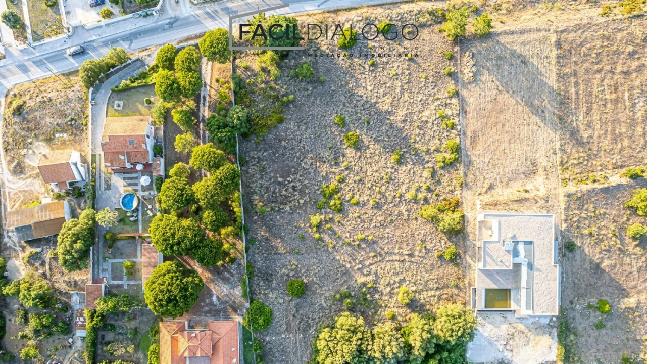 Terreno para Venda em Sesimbra (Castelo) Foto 1