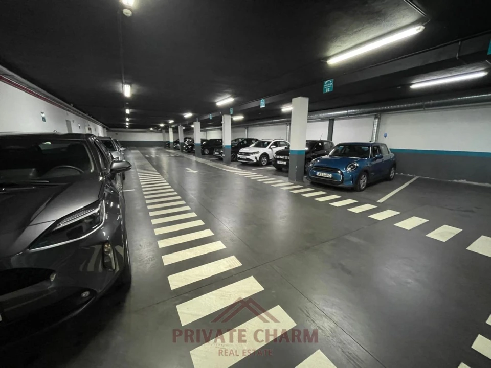 Loja para Arrendamento em Sacavém e Prior Velho Foto 3