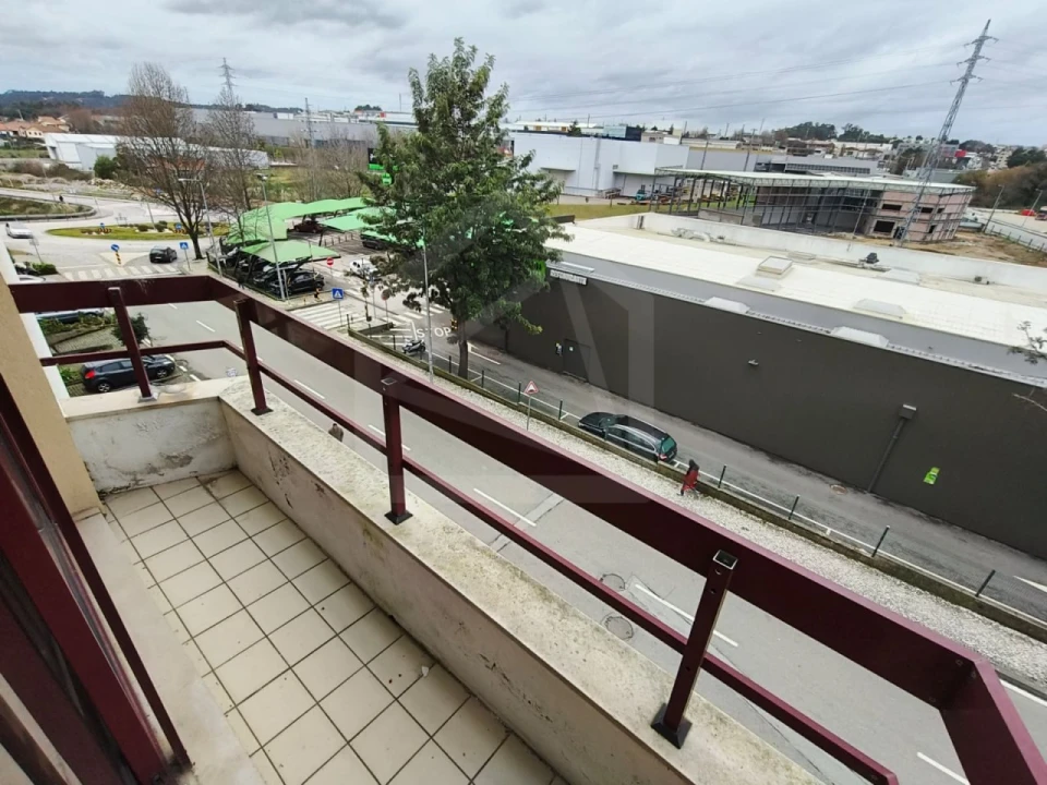 Apartamento T3 para Venda em O. Azeméis, Riba-Ul, Ul, Macinhata Seixa, Madail Foto 5