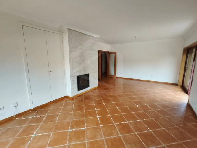 Apartamento T3 para Venda em O. Azeméis, Riba-Ul, Ul, Macinhata Seixa, Madail Foto 1