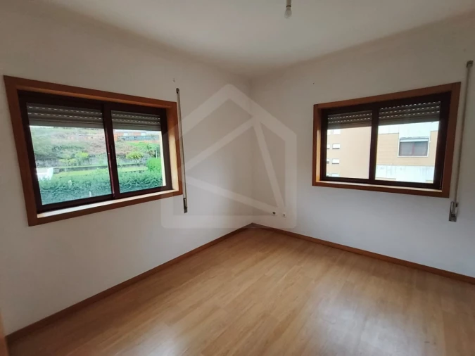 Apartamento T3 para Venda em O. Azeméis, Riba-Ul, Ul, Macinhata Seixa, Madail Foto 10