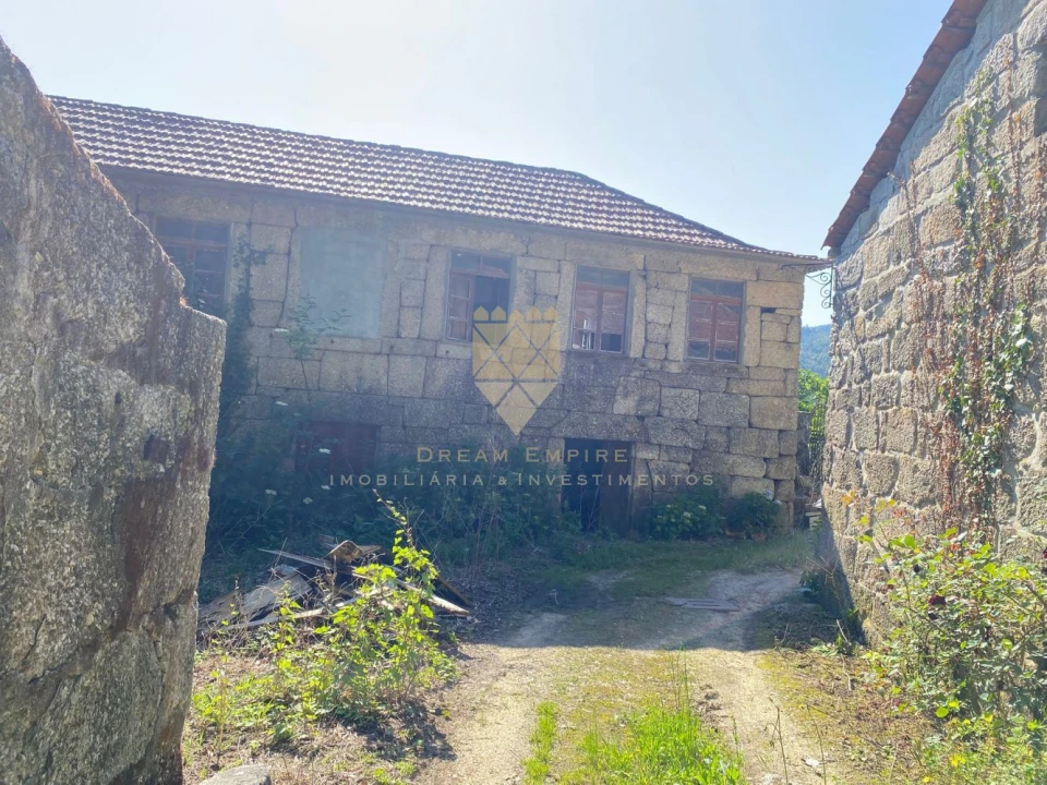 Quinta T0 para Venda em Paço de Sousa Foto 23