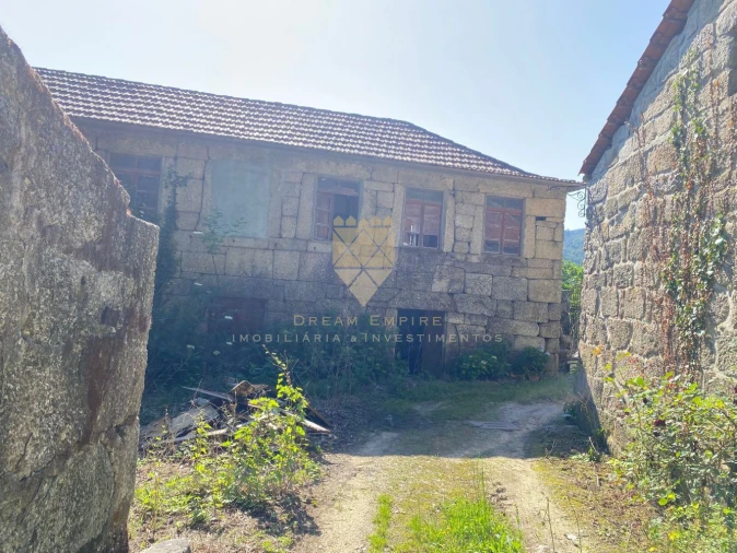 Quinta T0 para Venda em Paço de Sousa Foto 23