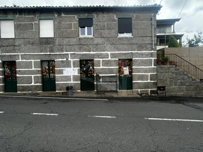 Loja para Venda em Moreira de Conegos Foto 5