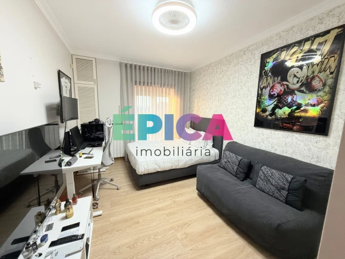 Apartamento T3 para Venda em Queluz e Belas Foto 47