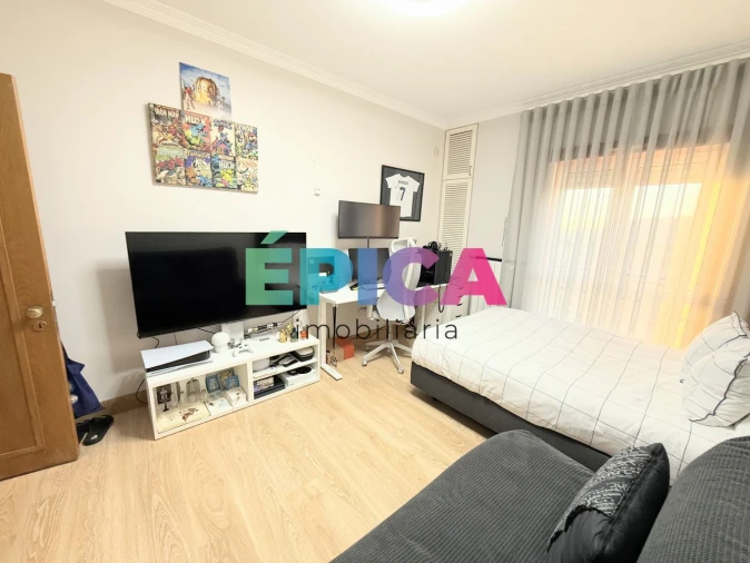 Apartamento T3 para Venda em Queluz e Belas Foto 48