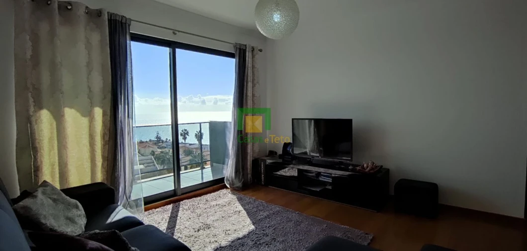 Apartamento T2 para Venda em Caniço Foto 9