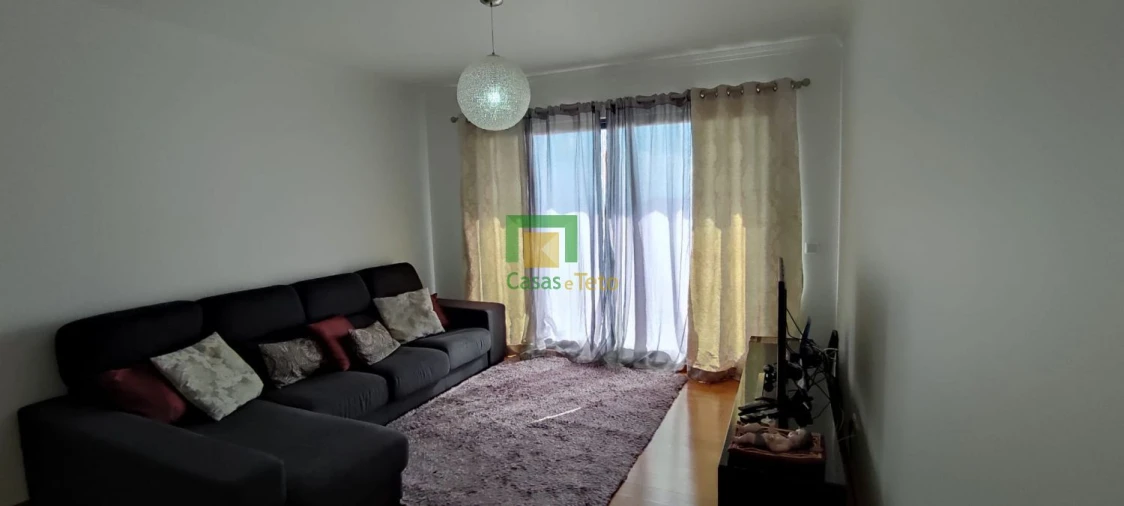 Apartamento T2 para Venda em Caniço Foto 12