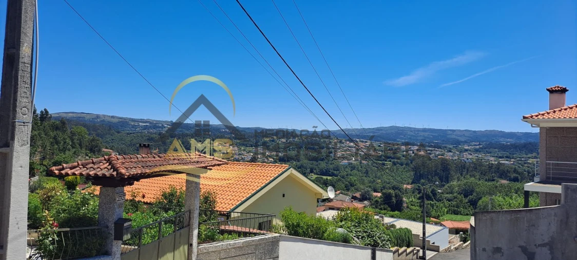 Terreno para Venda em Golães Foto 8