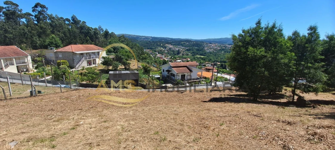 Terreno para Venda em Golães