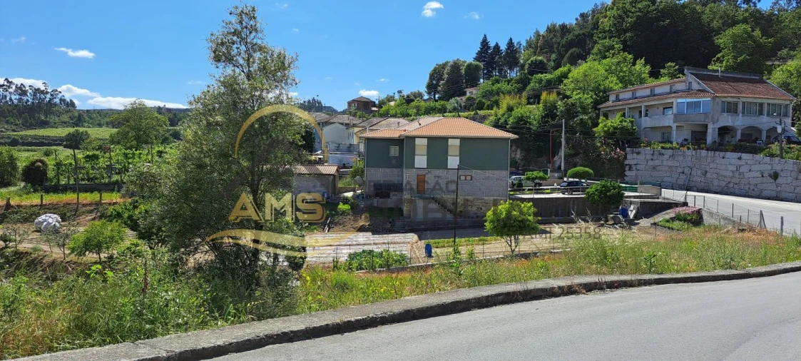 Terreno para Venda em Golães Foto 17