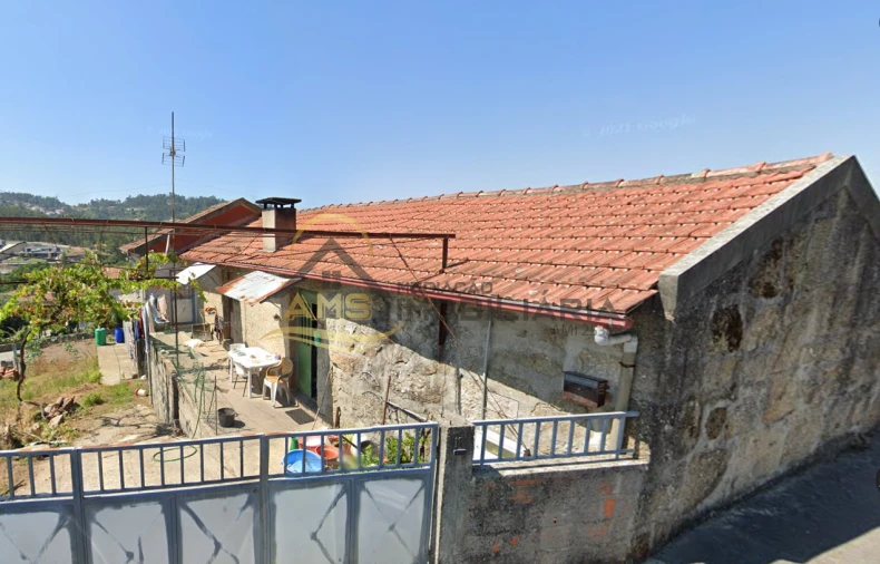 Moradia T2 para Venda em Cepães e Fareja Foto 1