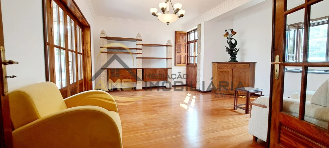 Moradia T4 para Venda em Fafe Foto 37