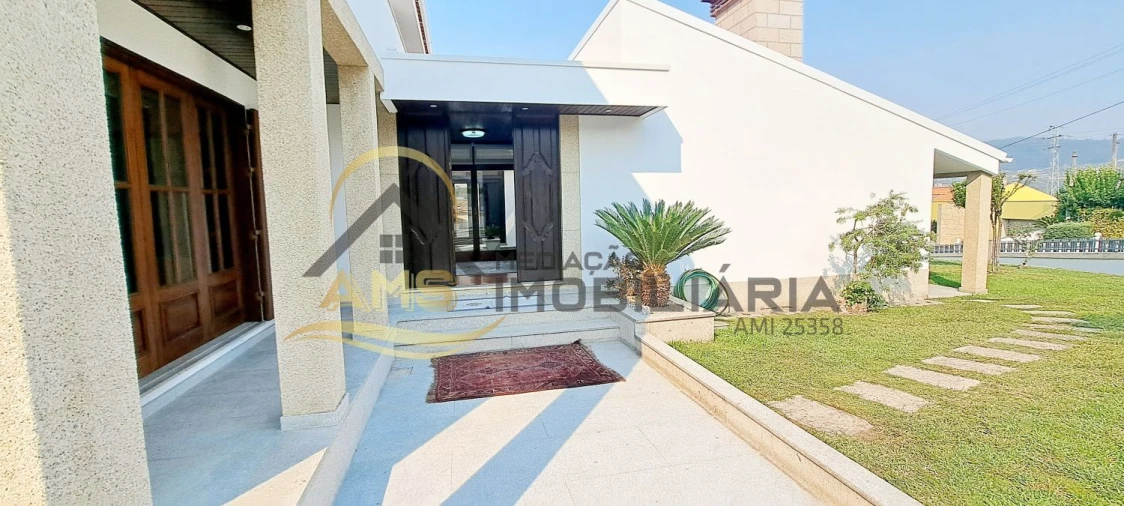 Moradia T4 para Venda em Fafe Foto 3