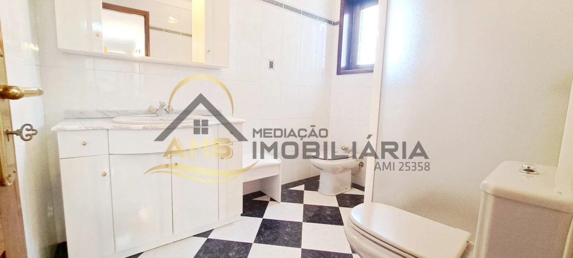 Moradia T4 para Venda em Fafe Foto 38