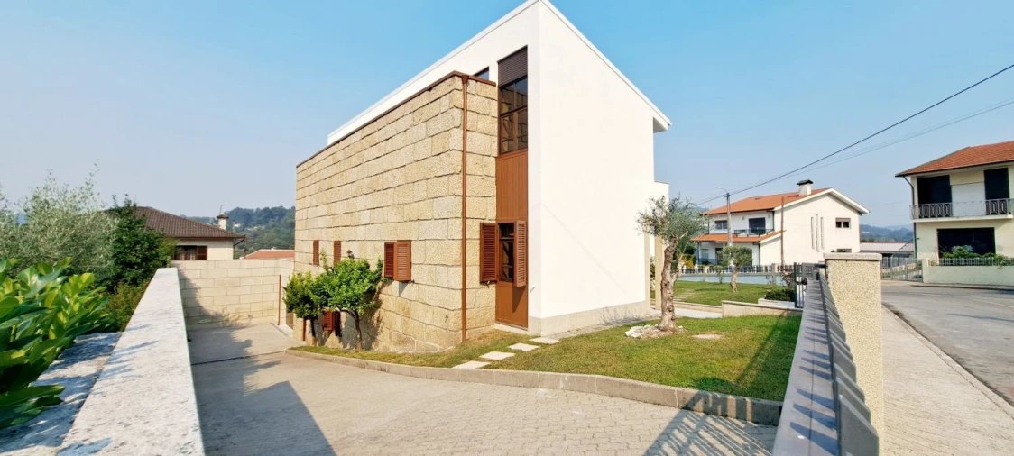 Moradia T4 para Venda em Fafe Foto 45