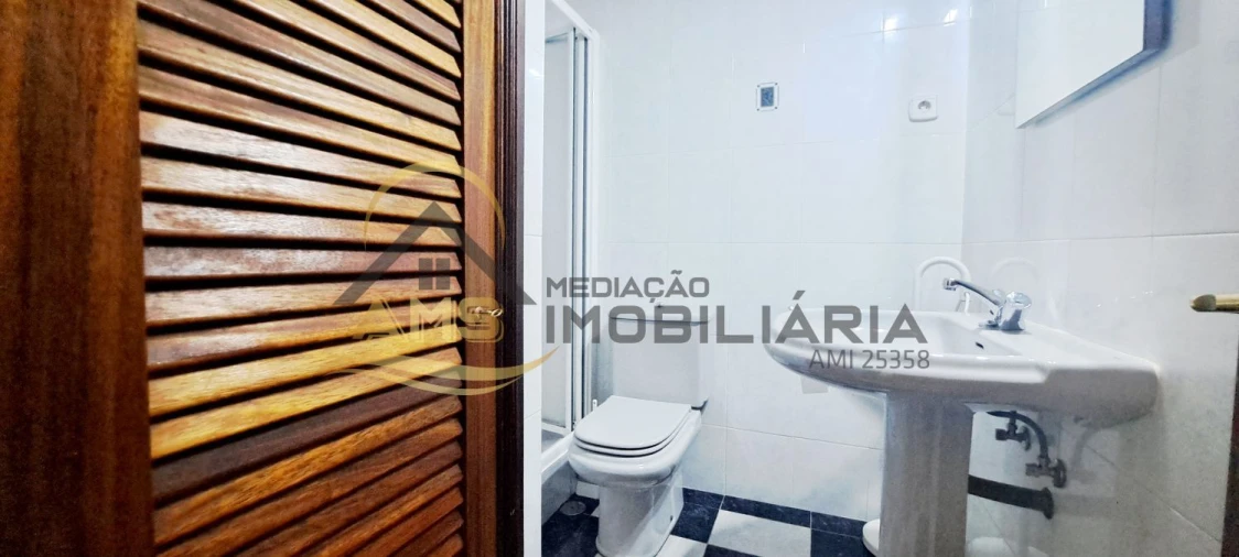 Moradia T4 para Venda em Fafe Foto 34