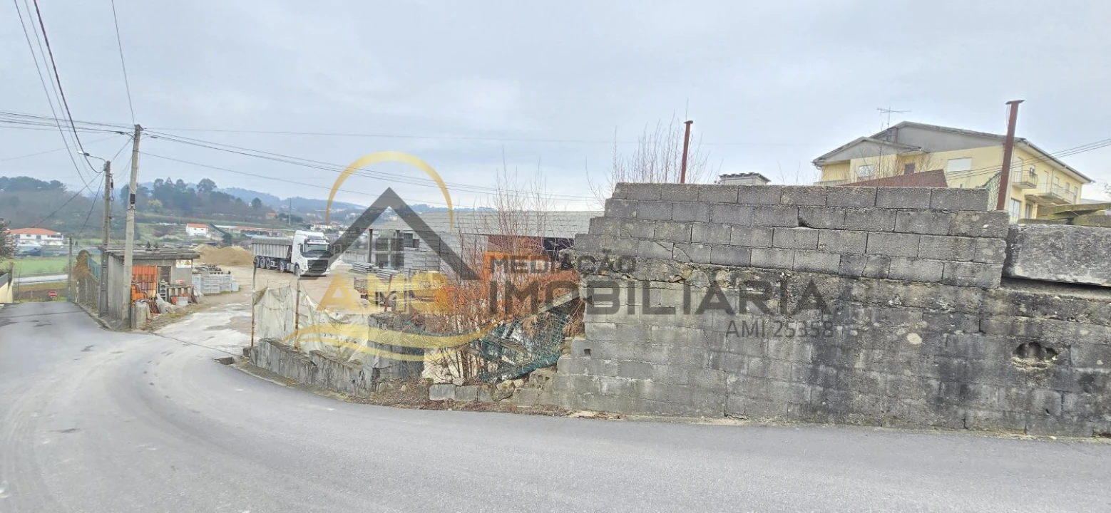 Terreno para Venda em Fafe Foto 8