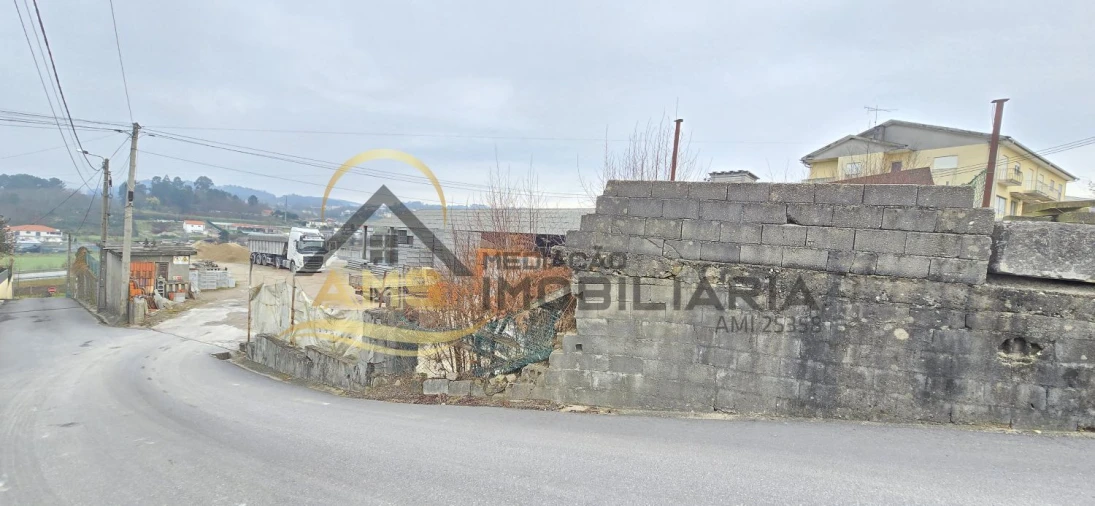 Terreno para Venda em Fafe Foto 8