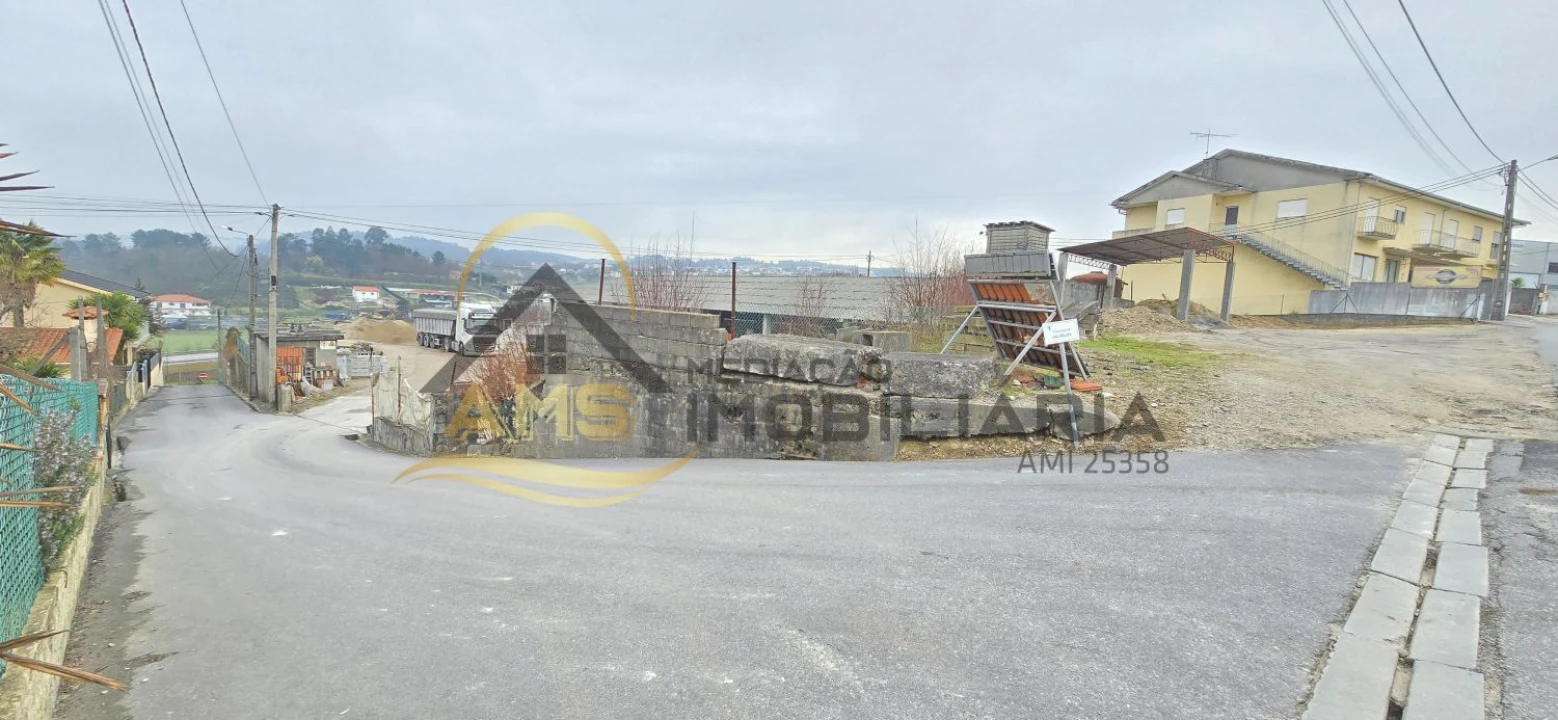 Terreno para Venda em Fafe Foto 7