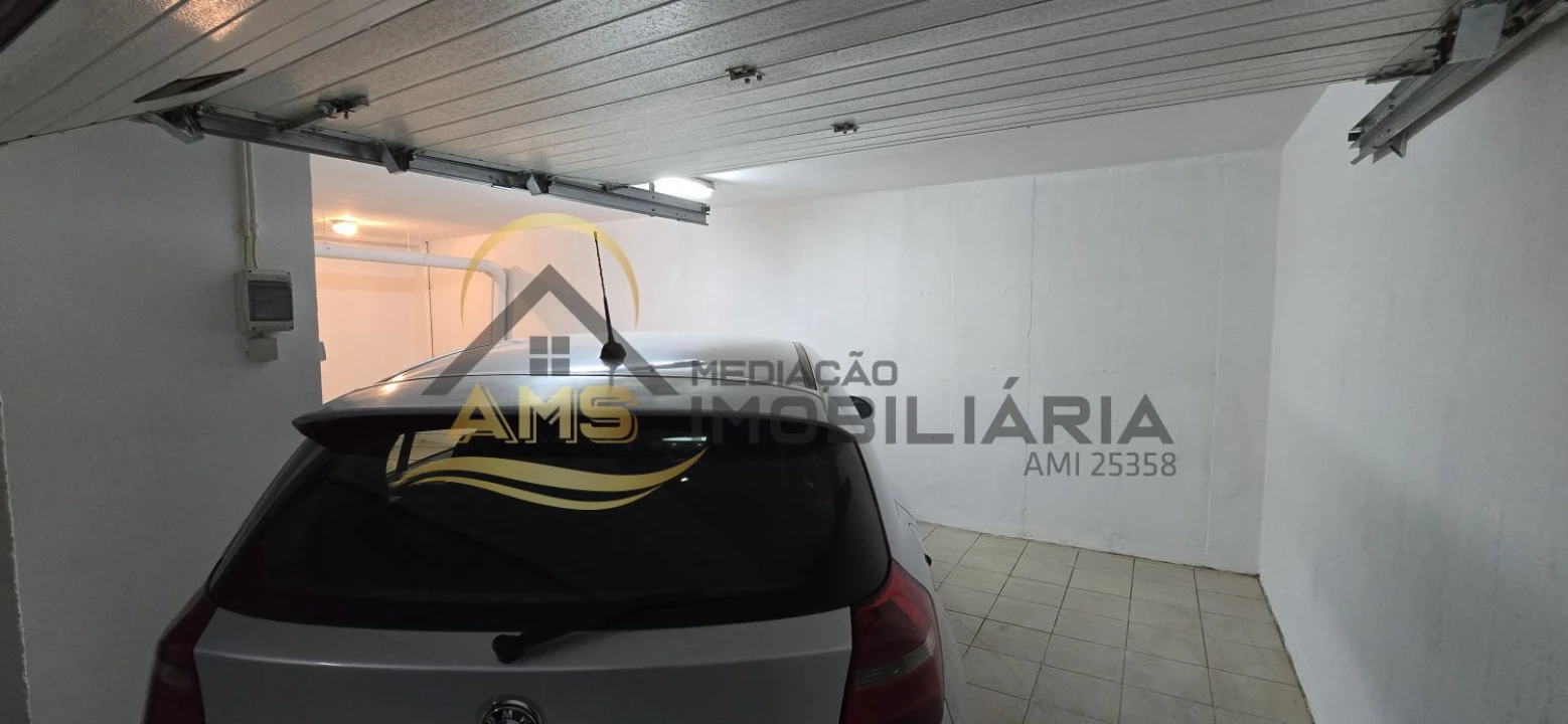 Garagem para Venda em Fafe Foto 7