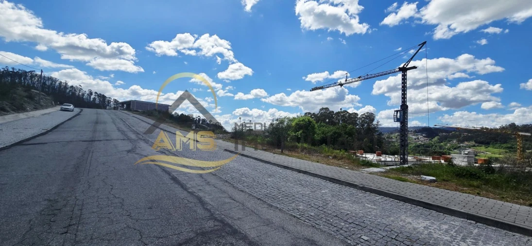 Terreno para Venda em Cepães e Fareja Foto 9