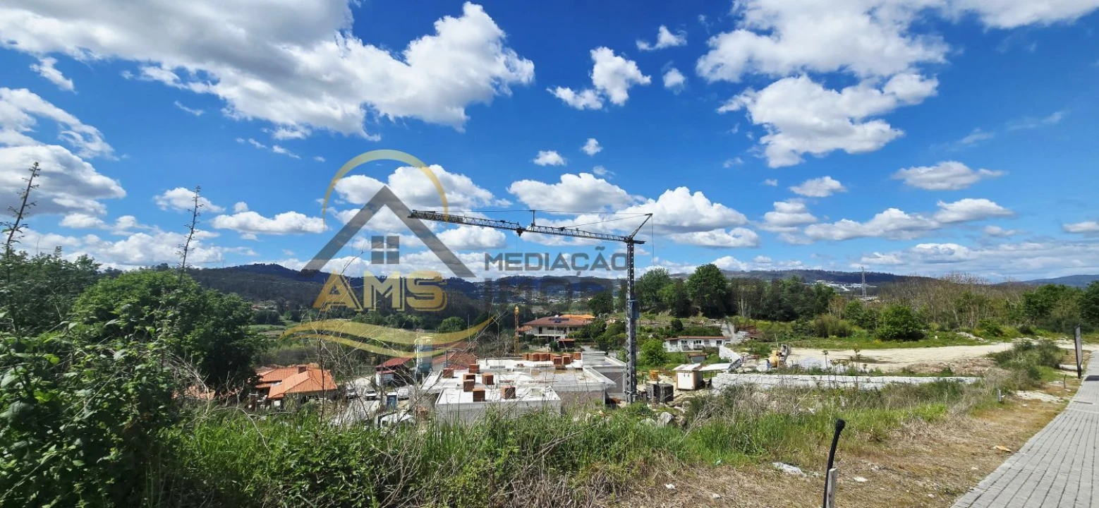 Terreno para Venda em Cepães e Fareja Foto 15