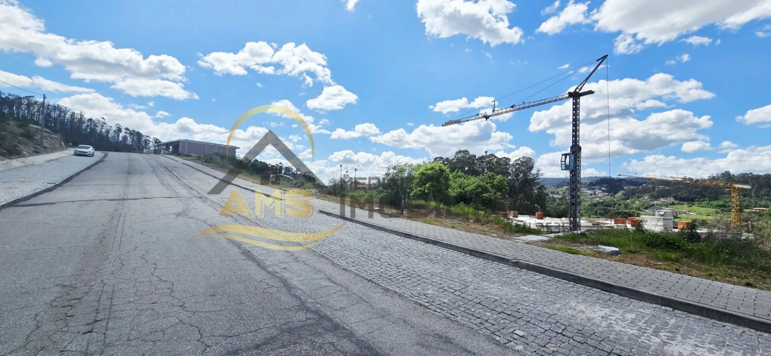 Terreno para Venda em Cepães e Fareja Foto 11