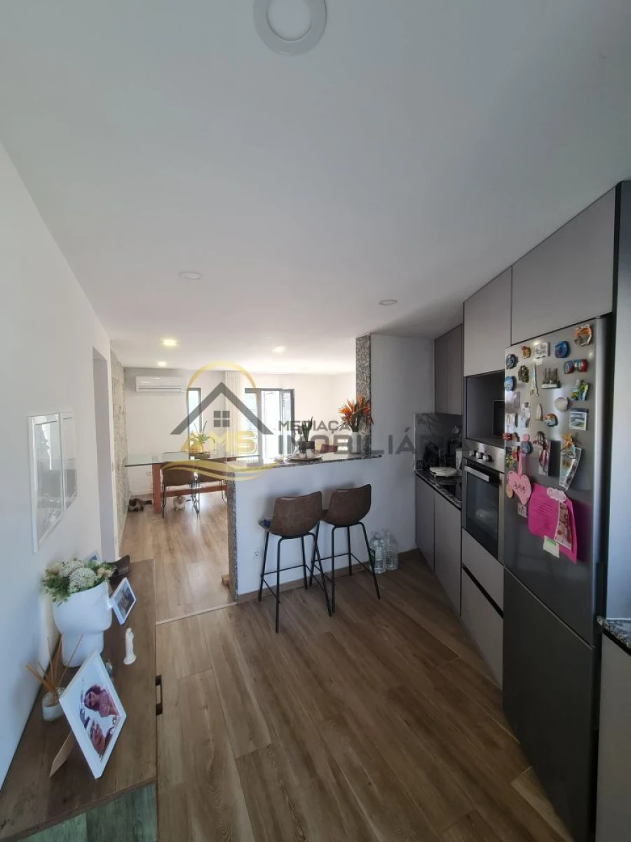 Moradia T3 para Venda em Golães Foto 28