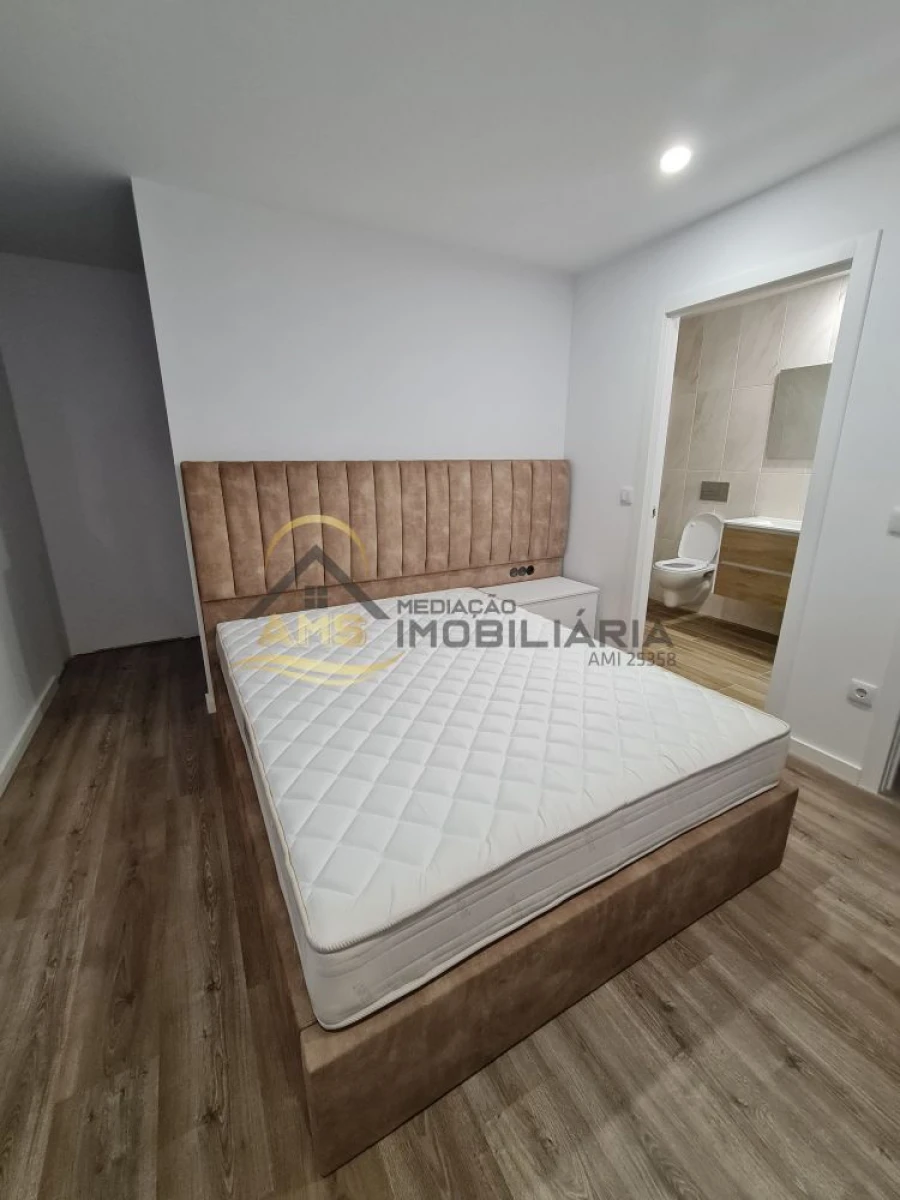 Moradia T3 para Venda em Golães Foto 14