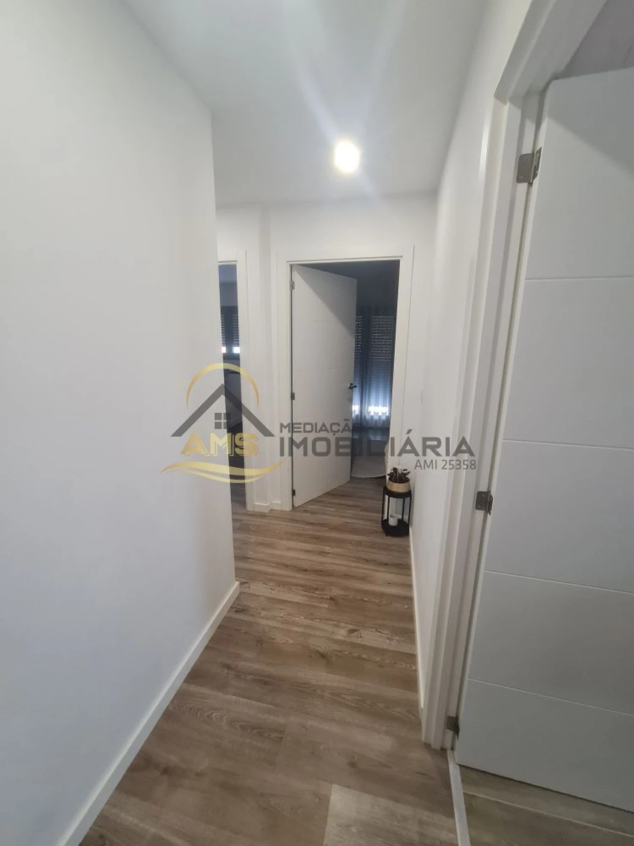 Moradia T3 para Venda em Golães Foto 23