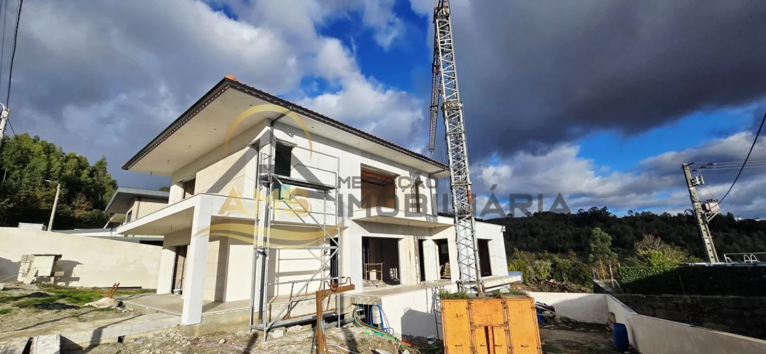 Moradia T4 para Venda em Revelhe Foto 62