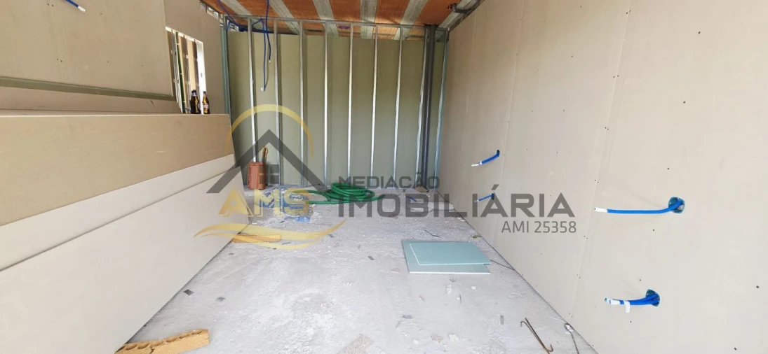 Moradia T4 para Venda em Revelhe Foto 9