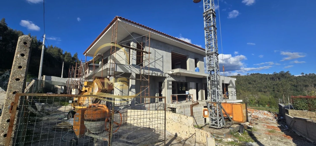 Moradia T4 para Venda em Revelhe Foto 20