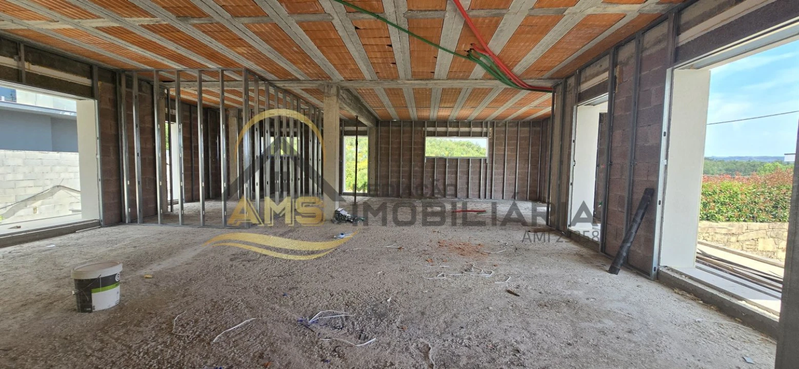 Moradia T4 para Venda em Revelhe Foto 55