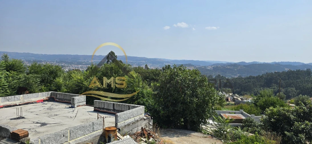 Moradia T2 para Venda em Golães Foto 47