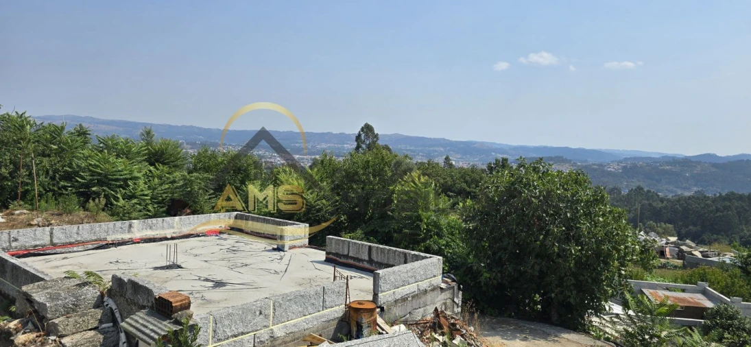 Moradia T2 para Venda em Golães Foto 46