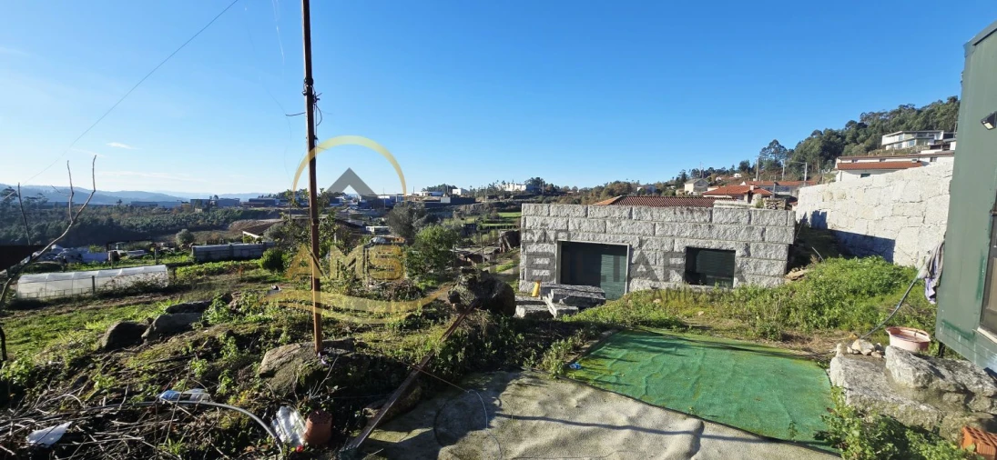 Moradia T2 para Venda em Golães Foto 42