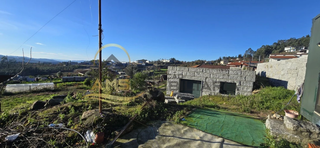 Moradia T2 para Venda em Golães Foto 56