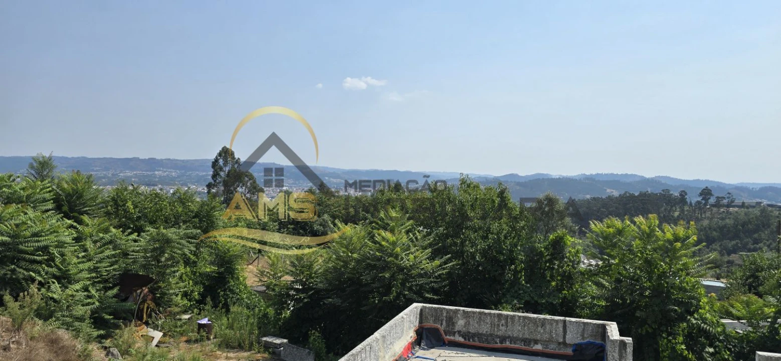 Moradia T2 para Venda em Golães Foto 41