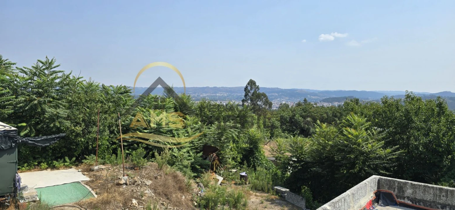 Moradia T2 para Venda em Golães Foto 40