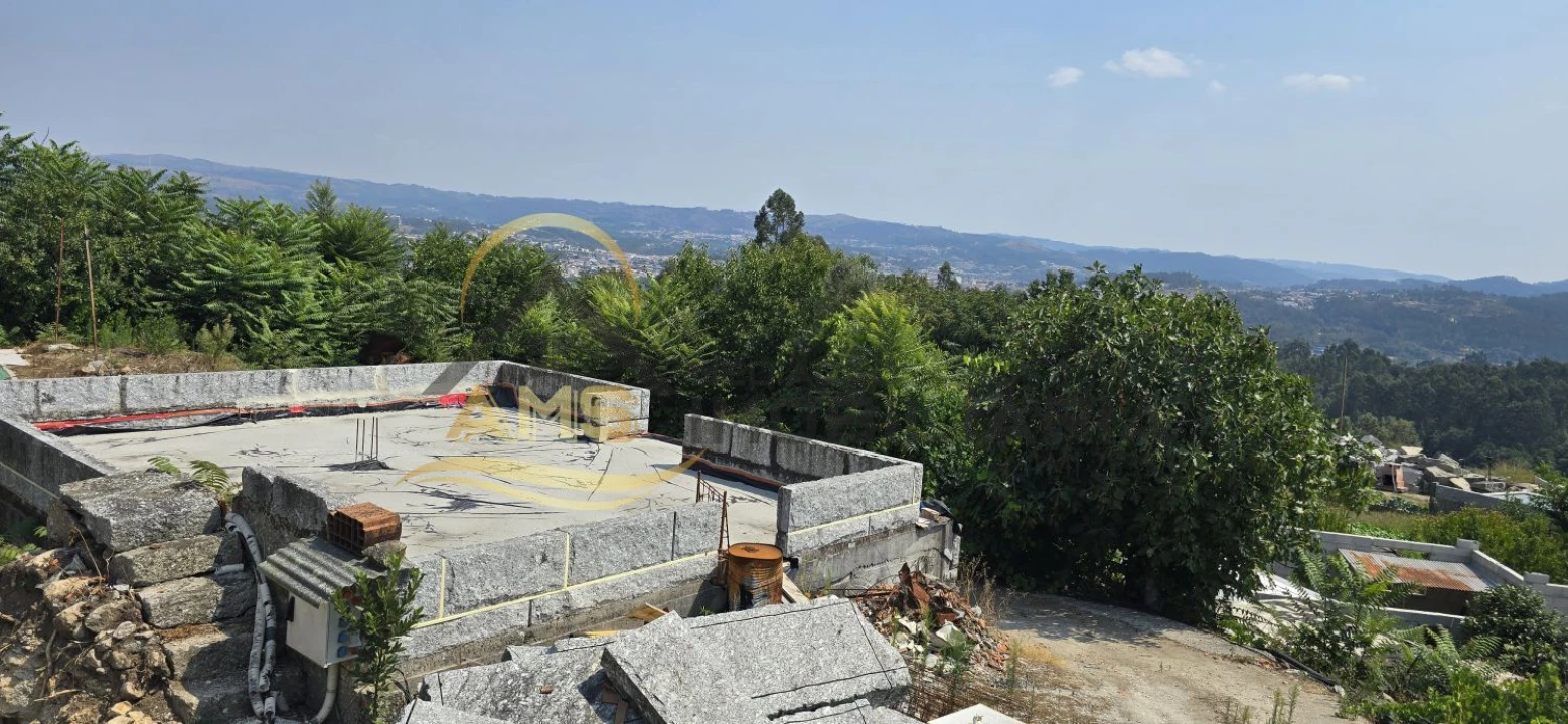 Moradia T2 para Venda em Golães Foto 49