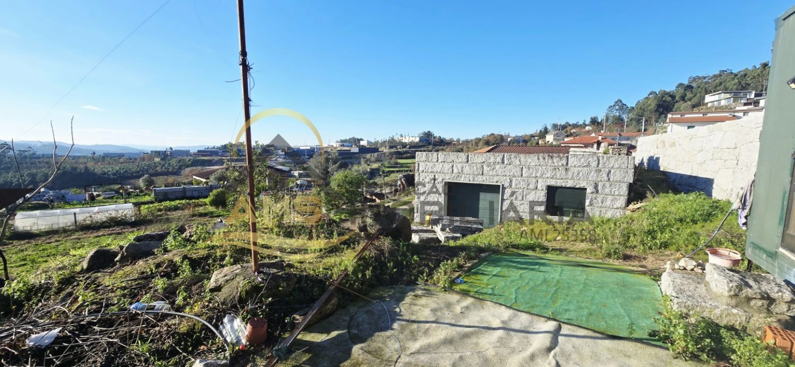 Moradia T2 para Venda em Golães Foto 58