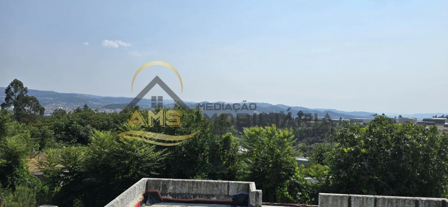 Moradia T2 para Venda em Golães Foto 39